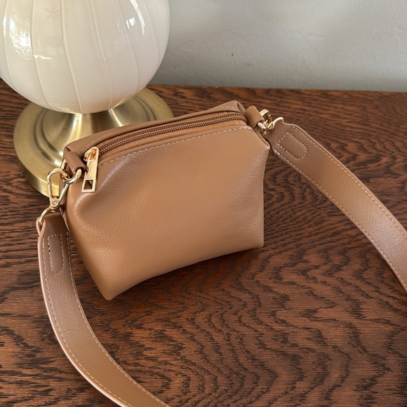 Anthropologie Handbags - Anthropologie Leather Crossbody Bag Mini Shoulder Bag Tan